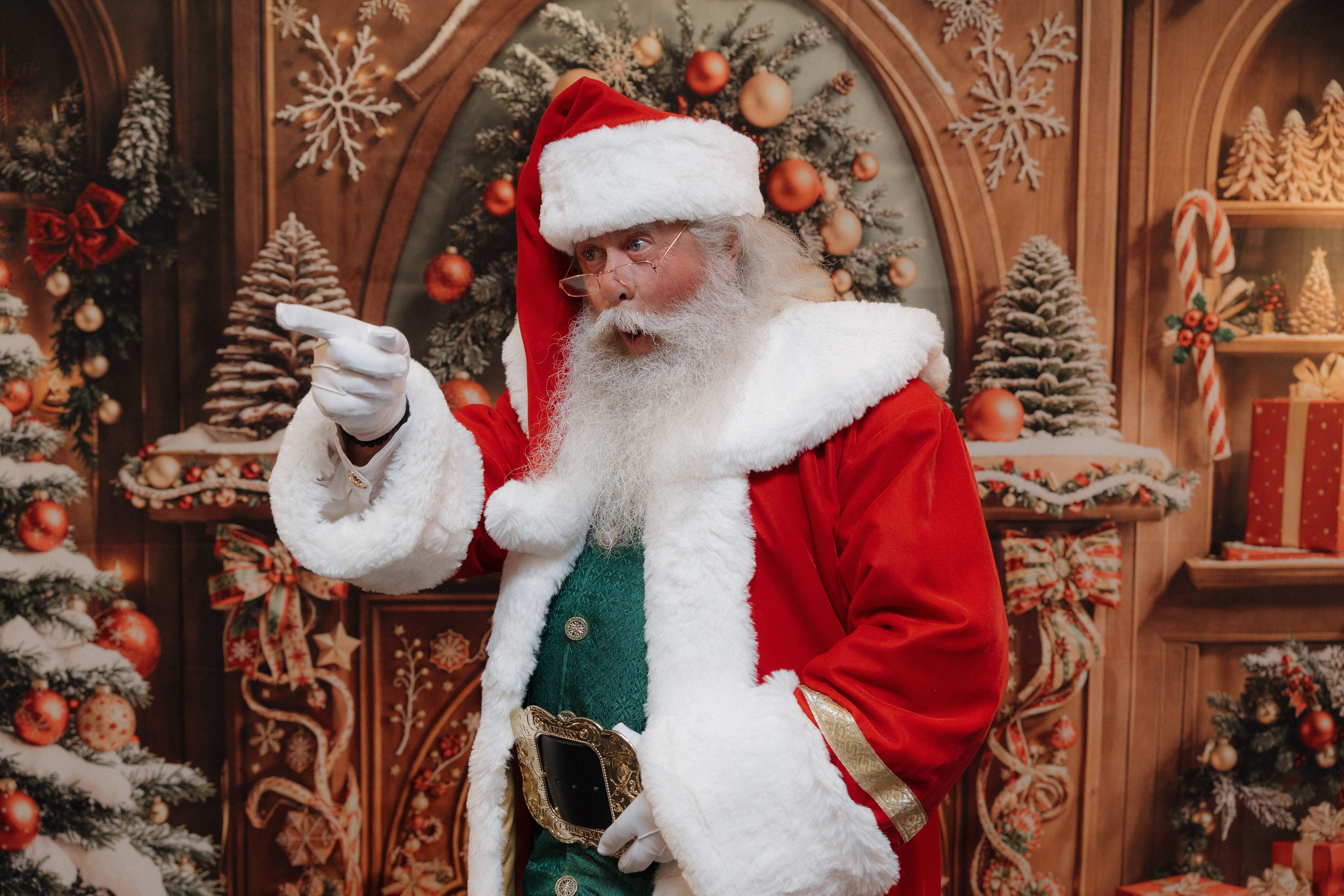 Santa Steve posing for a family photo